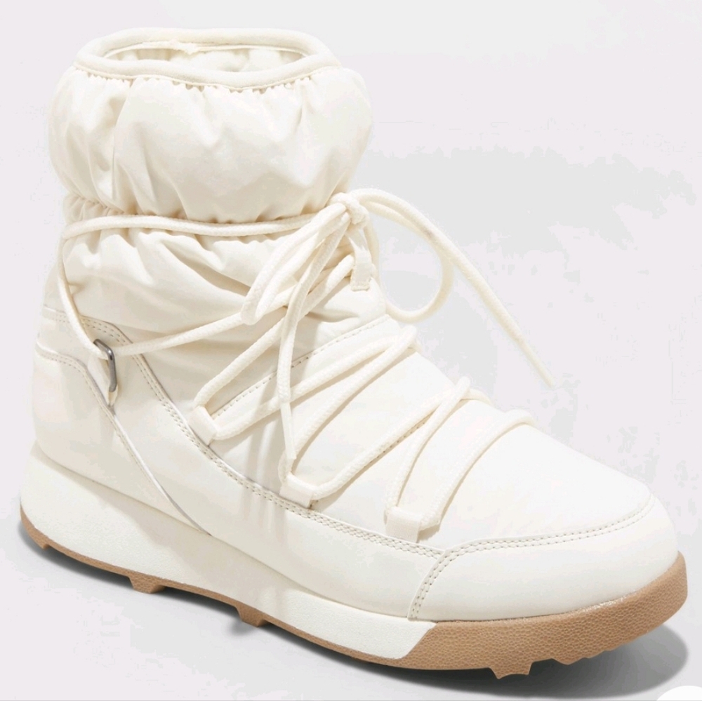 Cream Cara winter boots!